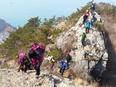 설흘산.